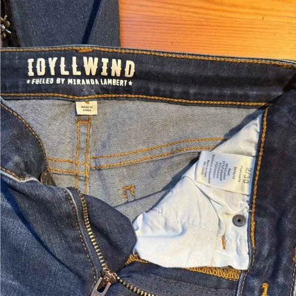 Idyllwind Miranda Lambert Boot Barn Jeans Studded Rhinestone Velvet Detail Sz 2 - Picture 5 of 6